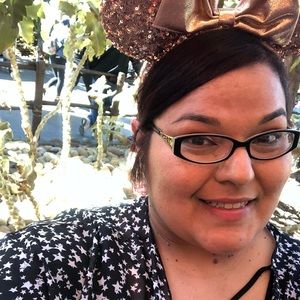 Meet your Posher, Corina